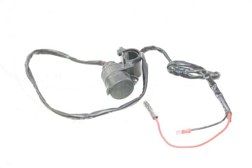 photo de USB-BUCHSE BOOM TRIKE FUN 500 (2004 - 2010) - Hauptansicht