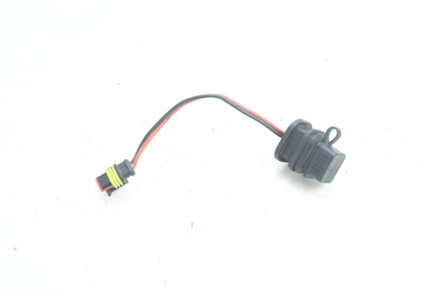 photo de USB-BUCHSE PIAGGIO VESPA PRIMAVERA 2T 50 (2013 - 2018) - Alternative Perspektive
