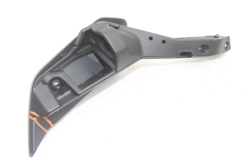 photo de HANDSCHUTZ LINKS YAMAHA TRACER 7 700 (2020 - 2024) - Technische Nahaufnahme