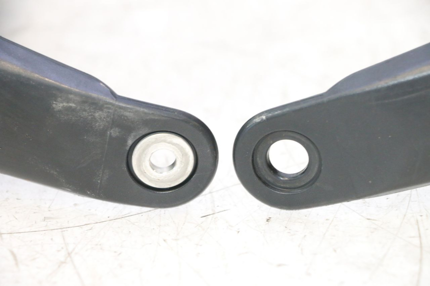 photo de HANDSCHUTZ YAMAHA TDM ABS 900 (2002 - 2014) - Zoom auf Gebrauchszustand