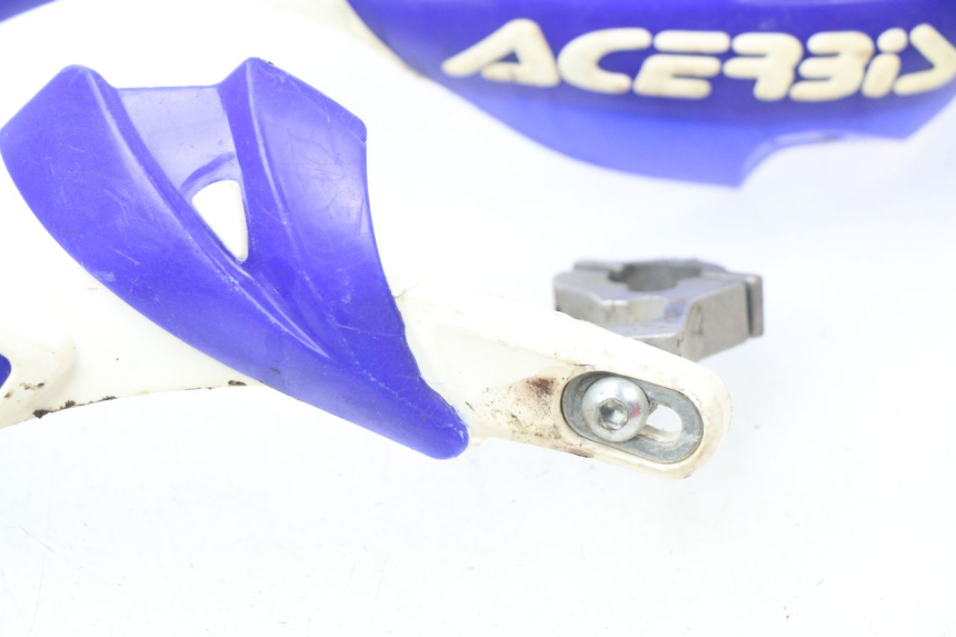 photo de HANDSCHUTZ YAMAHA YZ 80 (1998 - 2001) - Oberflächenzustand und Material