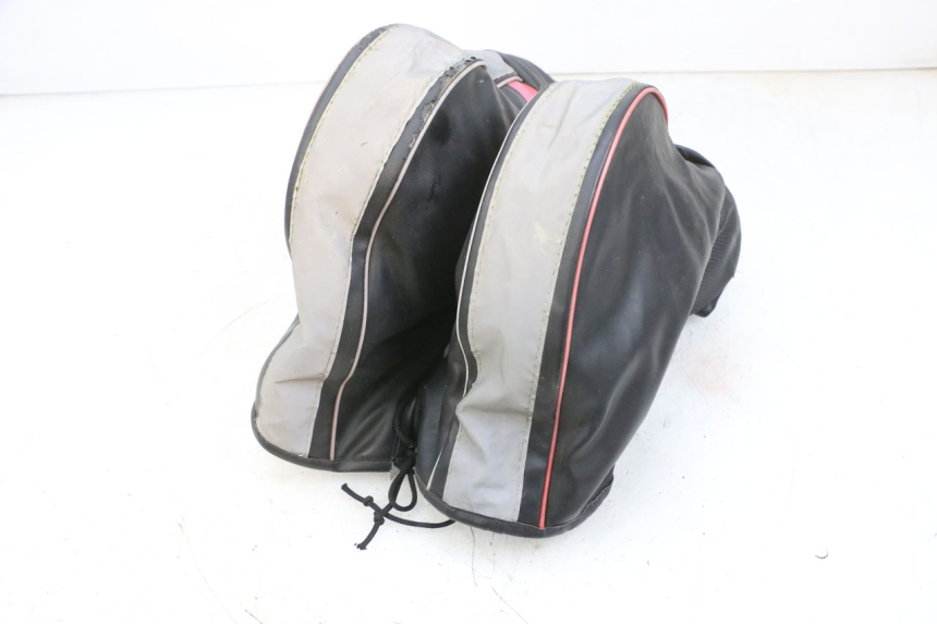 photo de HANDSCHUTZ PIAGGIO ZIP 4T 50 (2018 - 2020) - Detailansicht des Bauteils