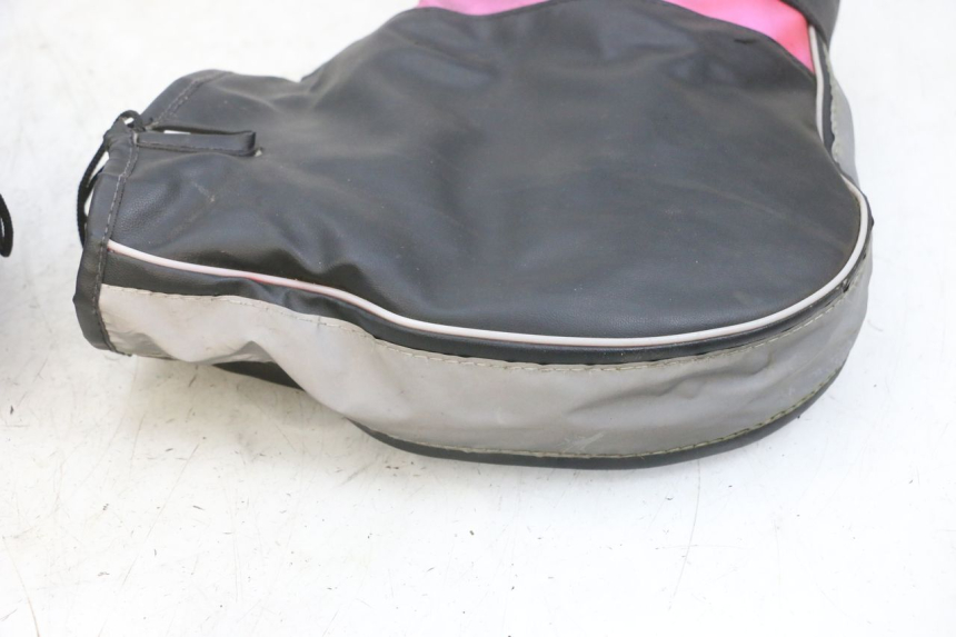 photo de HANDSCHUTZ PIAGGIO ZIP 4T 50 (2018 - 2020) - Weitere Ansicht des Artikels