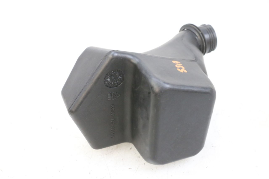 photo de SCHEIBENWASCHWASSERBEHÄLTER ADIVA AD3 300 (2014 - 2020) - Detailansicht des Bauteils