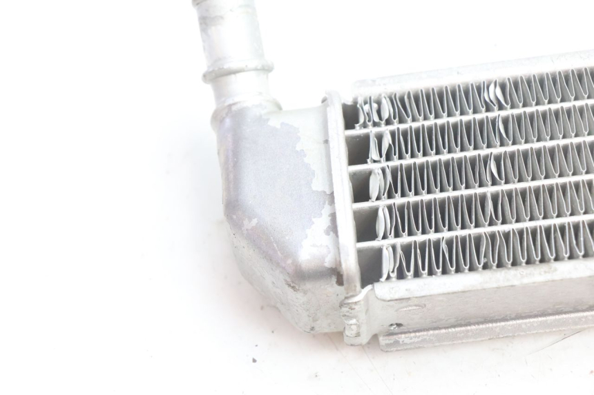 photo de KÜHLER RECHTS PEUGEOT LUDIX BLASTER 50 (2006 - 2014) - Detailansicht des Bauteils