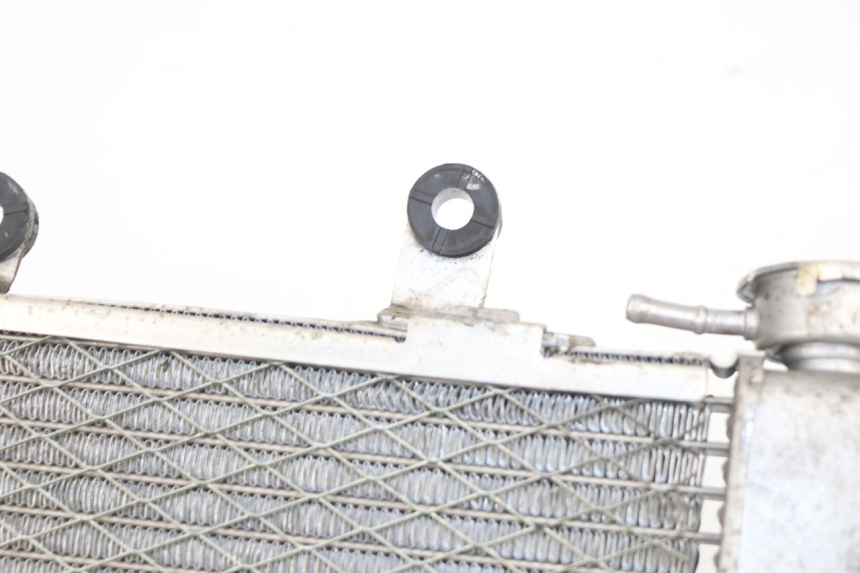 photo de KÜHLER RECHTS HONDA VTR F FIRESTORM 1000 (1997 - 2001) - Kennzeichnungen und Originalreferenzen