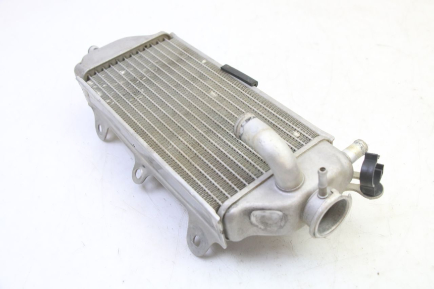 photo de KÜHLER RECHTS YAMAHA YZF YZ-F 450 (2014 - 2016) - Alternative Perspektive