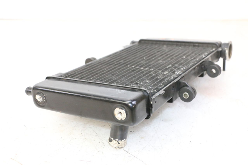 photo de KÜHLER  YAMAHA FZ6 N FAZER 600 (2004 - 2006) - Detailansicht des Bauteils