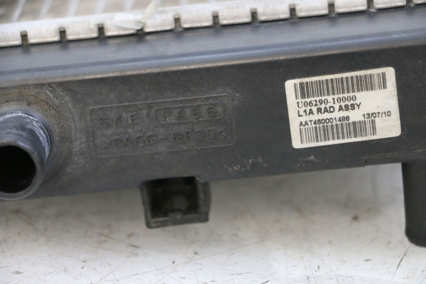 photo de KÜHLER  SYM JOYMAX 125 (2010 - 2017) - Detailansicht des Bauteils