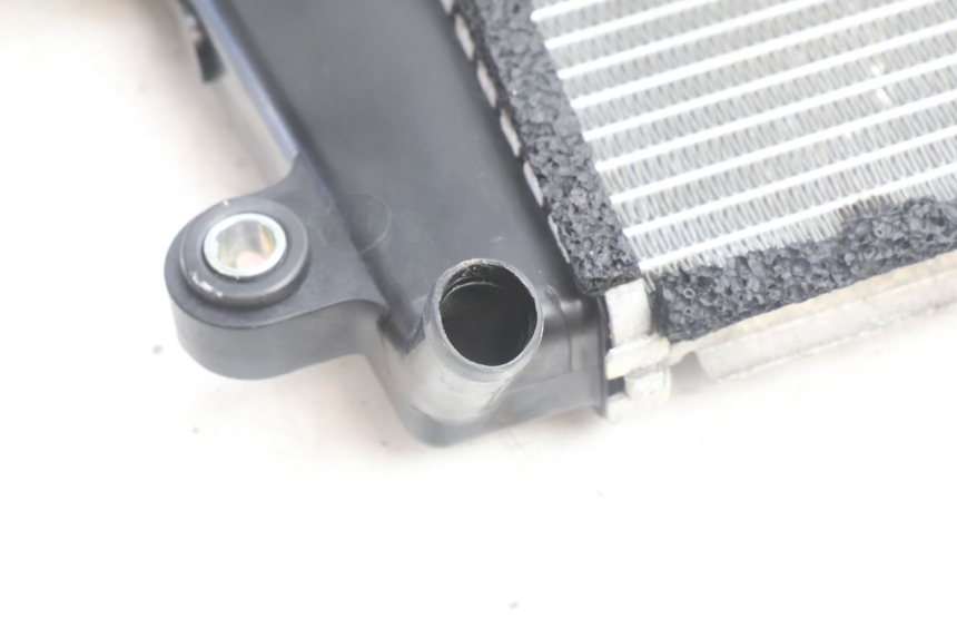 photo de KÜHLER  YAMAHA N-MAX NMAX 125 (2021 - 2024) - Alternative Perspektive