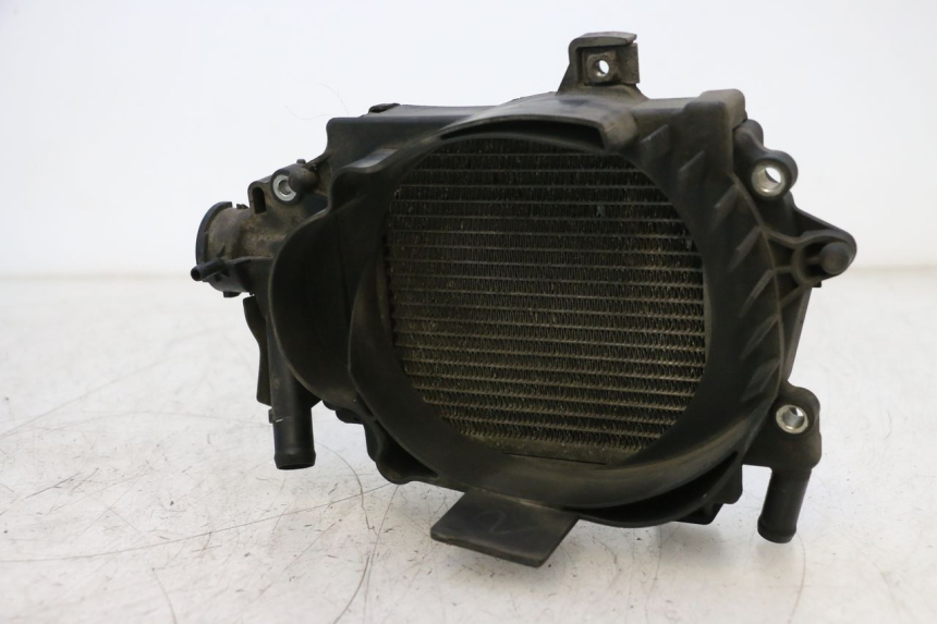 photo de KÜHLER  HONDA PCX (JF57/JF64) 125 (2014 - 2018) - Details der Befestigungspunkte