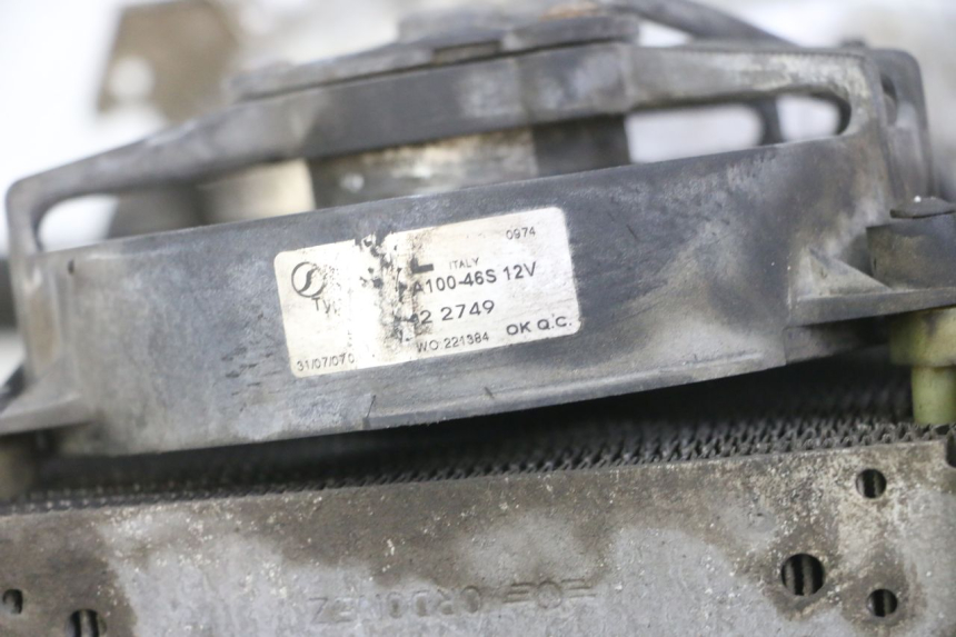 photo de KÜHLER PEUGEOT SATELIS COMPRESSOR K15 125 (2006 - 2009) - Zoom auf Gebrauchszustand