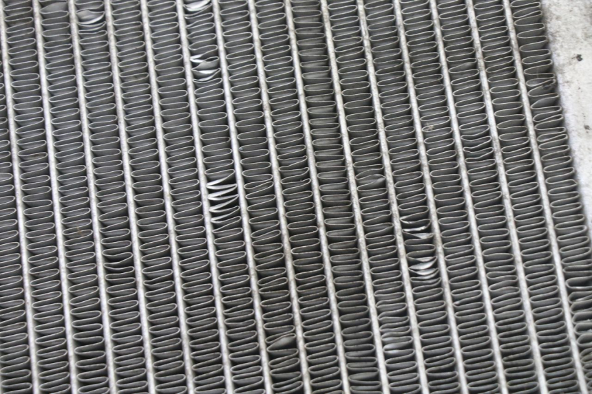 photo de KÜHLER  PEUGEOT SATELIS 125 (2013 - 2018) - Details der Befestigungspunkte