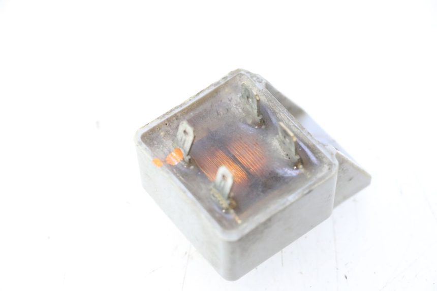 photo de REGLER LICHTMASCHINE PEUGEOT 103 SPX CLIP 50 (1989 - 1992) - Detailansicht des Bauteils
