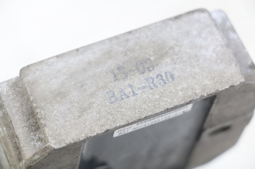 photo de SPANNUNGSREGLER KYMCO AGILITY 16+ 4T 50 (2018 - 2023) - Detailansicht des Bauteils