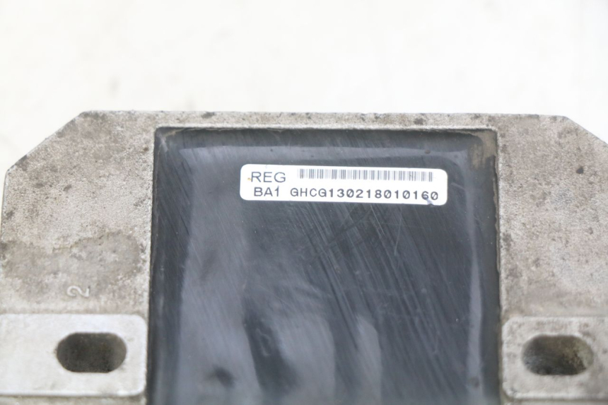 photo de SPANNUNGSREGLER KYMCO AGILITY 16+ 4T 50 (2018 - 2023) - Zoom auf Gebrauchszustand