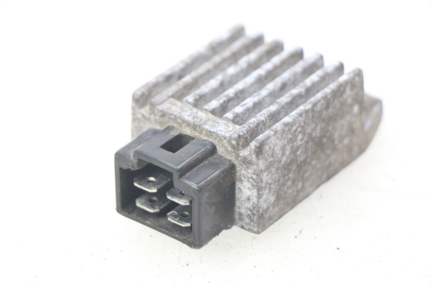 photo de LICHTMASCHINENREGLER KYMCO AGILITY 4T 50 (2005 - 2018) - Detailansicht des Bauteils