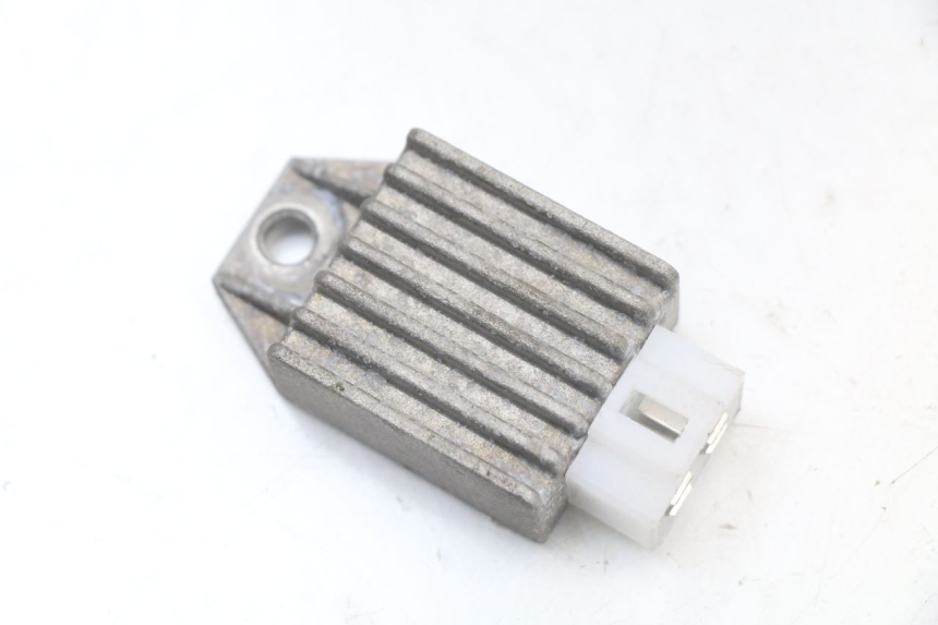 photo de LICHTMASCHINENREGLER KYMCO AGILITY 4T 50 (2005 - 2018) - Hauptansicht