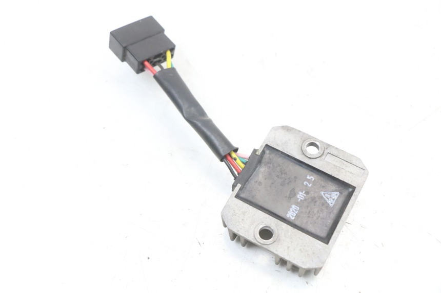 photo de LICHTMASCHINENREGLER KYMCO AGILITY 4T 50 (2018 - 2022) - Alternative Perspektive