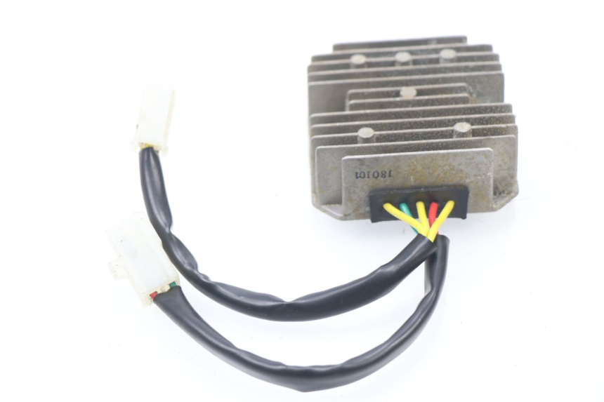 photo de REGLER LICHTMASCHINE KYMCO AGILITY CITY 16P 125 (2015 - 2021) - Alternative Perspektive