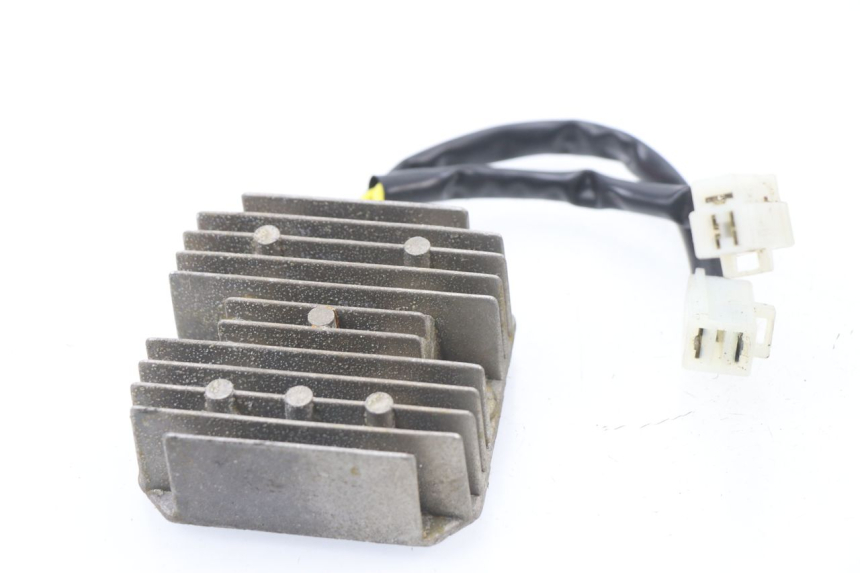 photo de REGLER LICHTMASCHINE KYMCO AGILITY CITY 16P 125 (2015 - 2021) - Technische Nahaufnahme