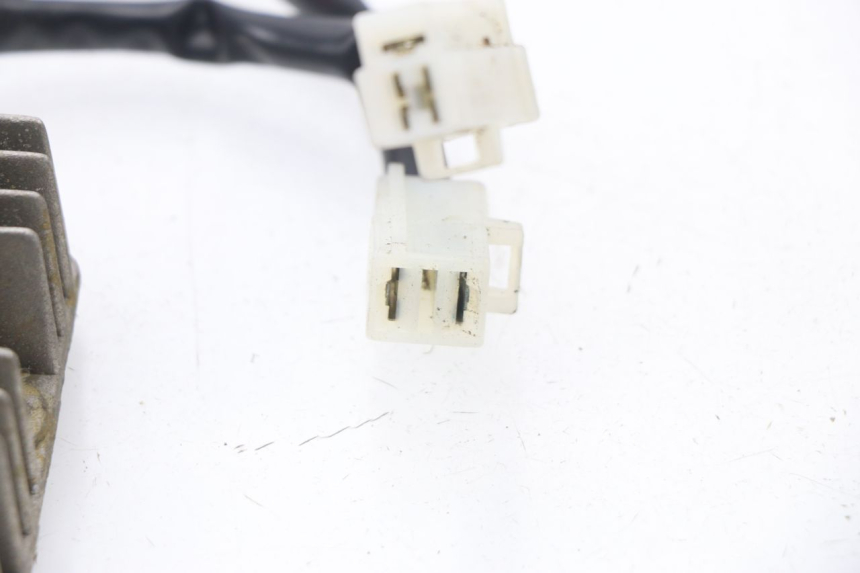 photo de REGLER LICHTMASCHINE KYMCO AGILITY CITY 16P 125 (2015 - 2021) - Gesamtansicht des Produkts