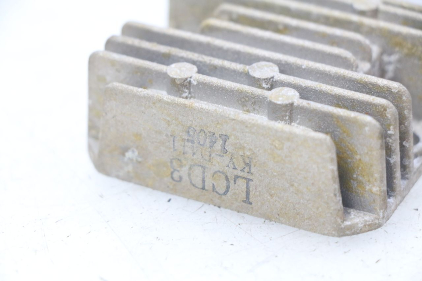 photo de SPANNUNGSREGLER KYMCO AGILITY CITY 2T 50 (2008 - 2016) - Technische Nahaufnahme