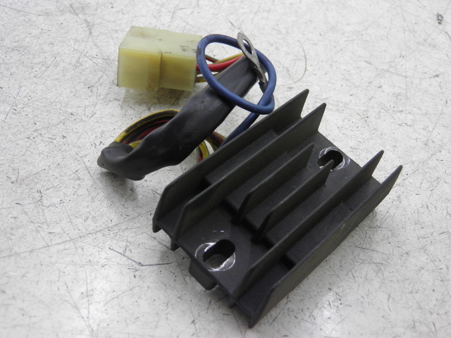 photo de REGLER LICHTMASCHINE APRILIA LEONARDO 125 (1999 - 2001) - Hauptansicht