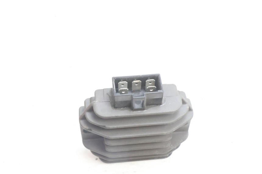 photo de REGLER LICHTMASCHINE APRILIA ATLANTIC S 125 (2010 - 2013) - Alternative Perspektive
