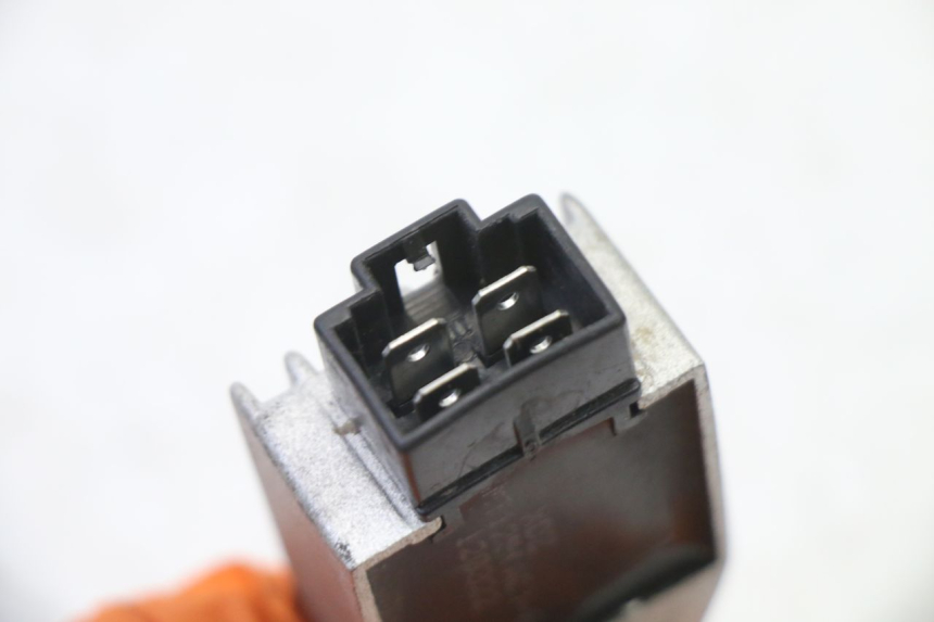 photo de REGLER LICHTMASCHINE MASH BIBOP 2T 50 (2013 - 2018) - Zoom auf Gebrauchszustand