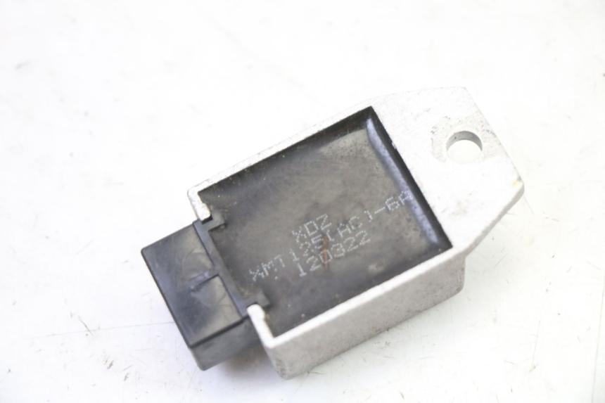 photo de REGLER LICHTMASCHINE MASH BIBOP 2T 50 (2013 - 2018) - Alternative Perspektive