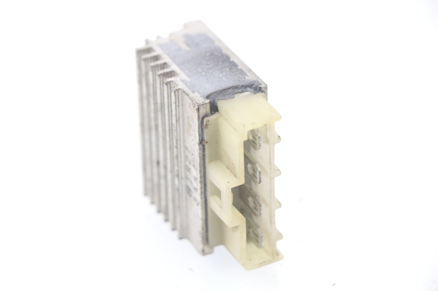 photo de REGLER LICHTMASCHINE MBK BOOSTER ROCKET 50 (1995 - 1998) - Detailansicht des Bauteils