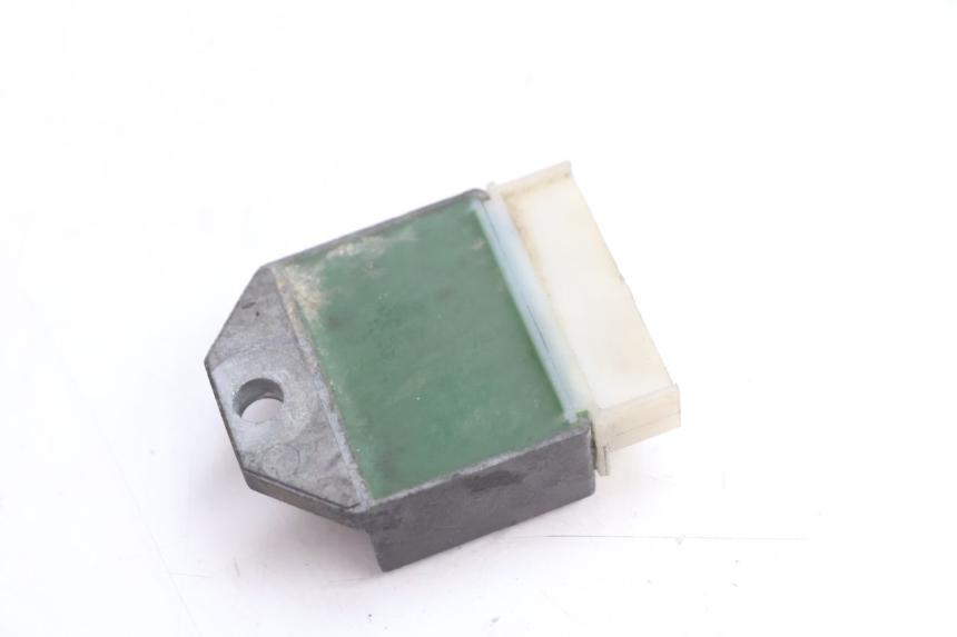 photo de REGLER LICHTMASCHINE MBK BOOSTER SPIRIT 50 (1996 - 1999) - Alternative Perspektive