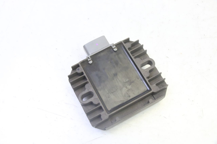 photo de LICHTMASCHINENREGLER SUZUKI BURGMAN 125 (2007 - 2014) - Alternative Perspektive