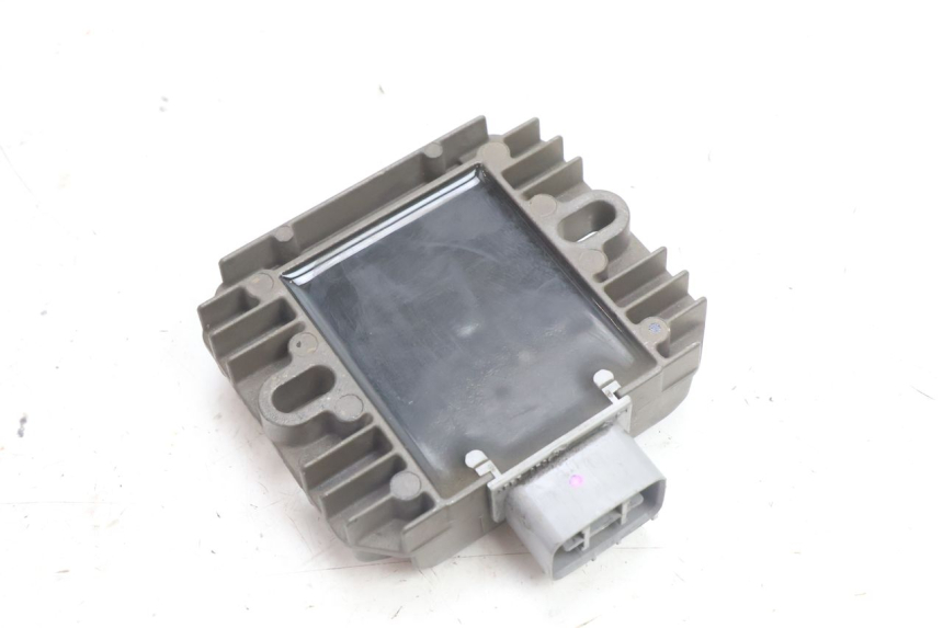 photo de LICHTMASCHINENREGLER SUZUKI BURGMAN 125 (2007 - 2014) - Alternative Perspektive