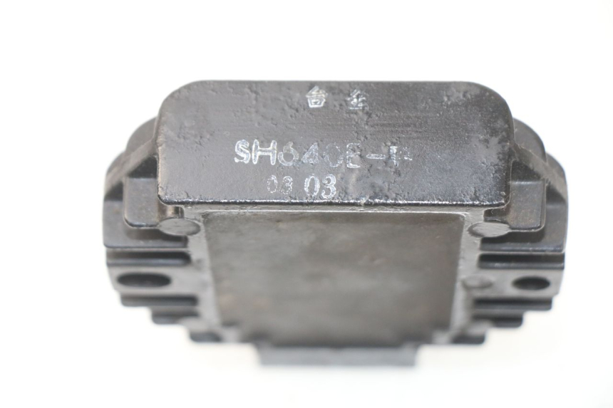 photo de LADEREGLER YAMAHA BW'S BWS 125 (2010 - 2013) - Zoom auf Gebrauchszustand