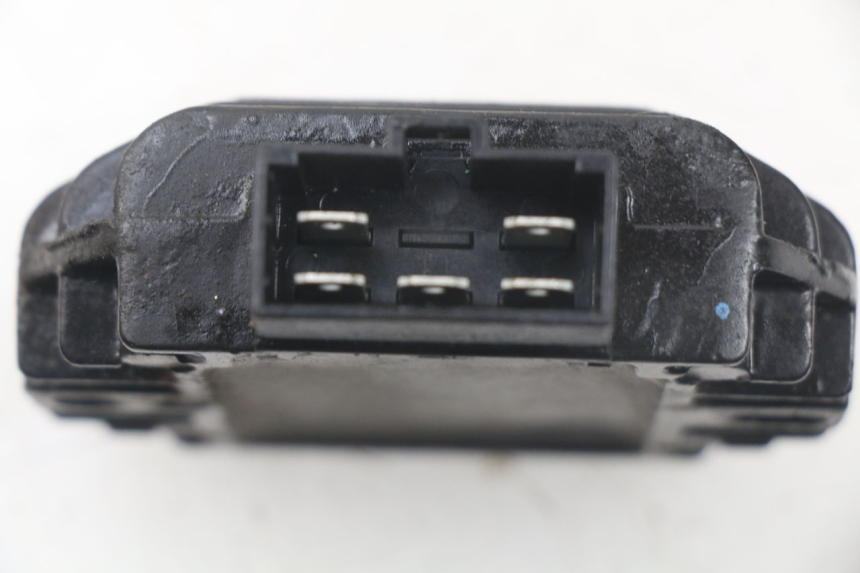 photo de LADEREGLER YAMAHA BW'S BWS 125 (2010 - 2013) - Detailansicht des Bauteils