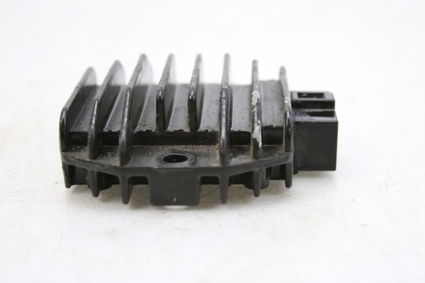 photo de LADEREGLER YAMAHA BW'S BWS 125 (2010 - 2013) - Detailansicht des Bauteils