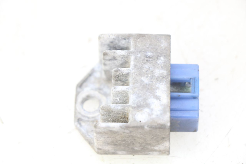 photo de REGLER LICHTMASCHINE YAMAHA BW'S NAKED 50 (2008 - 2019) - Hauptansicht