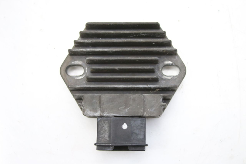 photo de LADEREGLER HONDA CBF 500 (2004 - 2007) - Technische Nahaufnahme