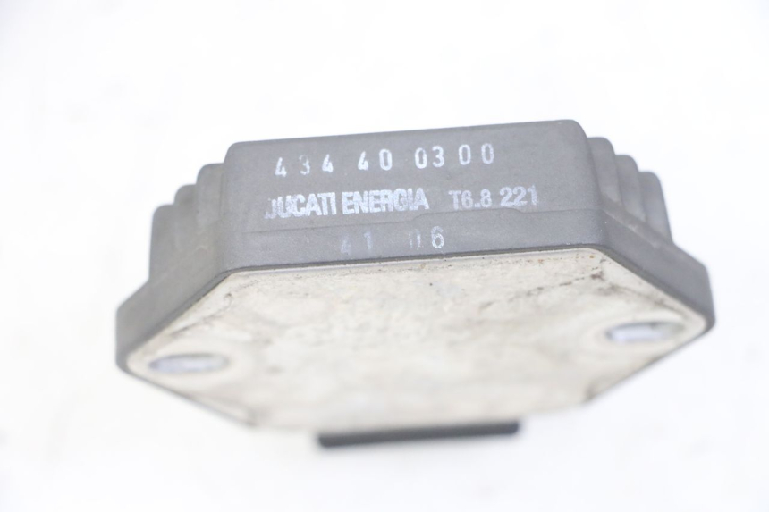 photo de LADEREGLER HONDA CBF 500 (2004 - 2007) - Alternative Perspektive