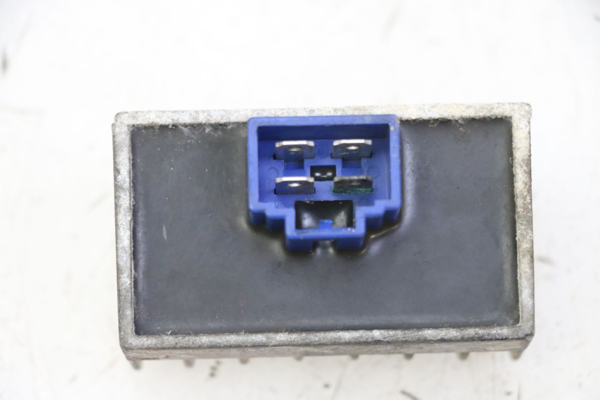 photo de REGLER LICHTMASCHINE HONDA CBF 125 (2009 - 2015) - Technische Nahaufnahme