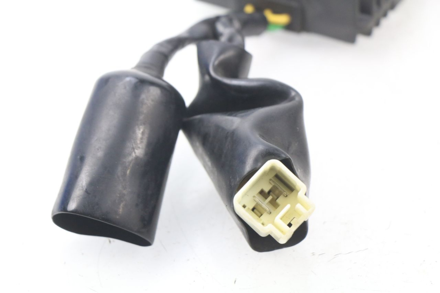 photo de REGLER LICHTMASCHINE HONDA CBR RR FIREBLADE 1000 (2006 - 2007) - Technische Nahaufnahme