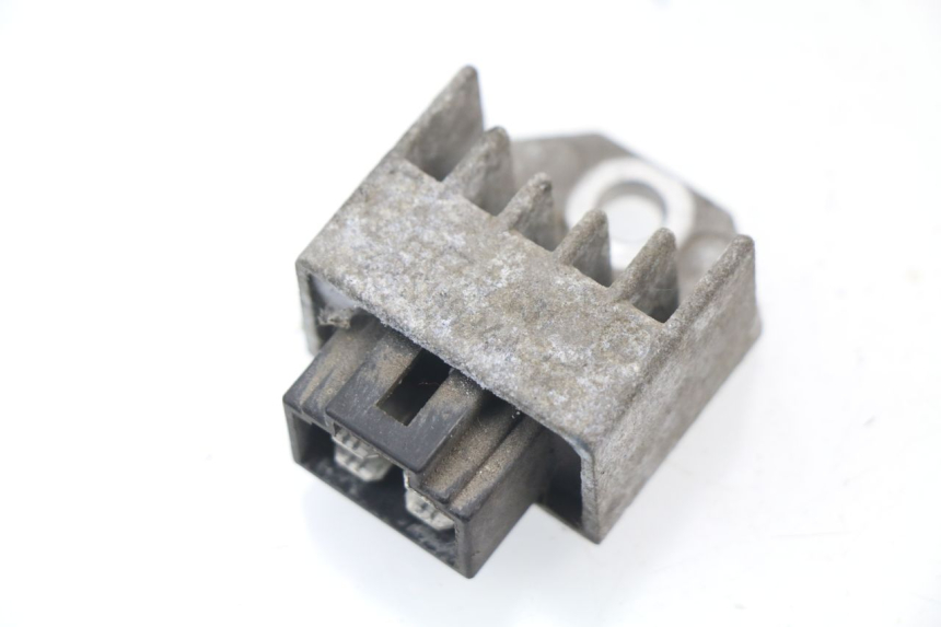 photo de REGLER LICHTMASCHINE HONDA CG 125 (1996 - 1998) - Hauptansicht