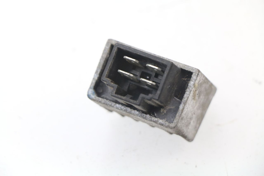 photo de REGLER LICHTMASCHINE HONDA CG 125 (1996 - 1998) - Detailansicht des Bauteils