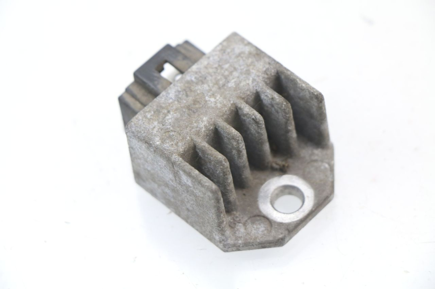 photo de REGLER LICHTMASCHINE HONDA CG 125 (1996 - 1998) - Alternative Perspektive