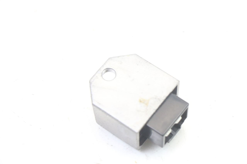 photo de LICHTMASCHINENREGLER PEUGEOT CITYSTAR 2T 50 (2018 - 2021) - Alternative Perspektive