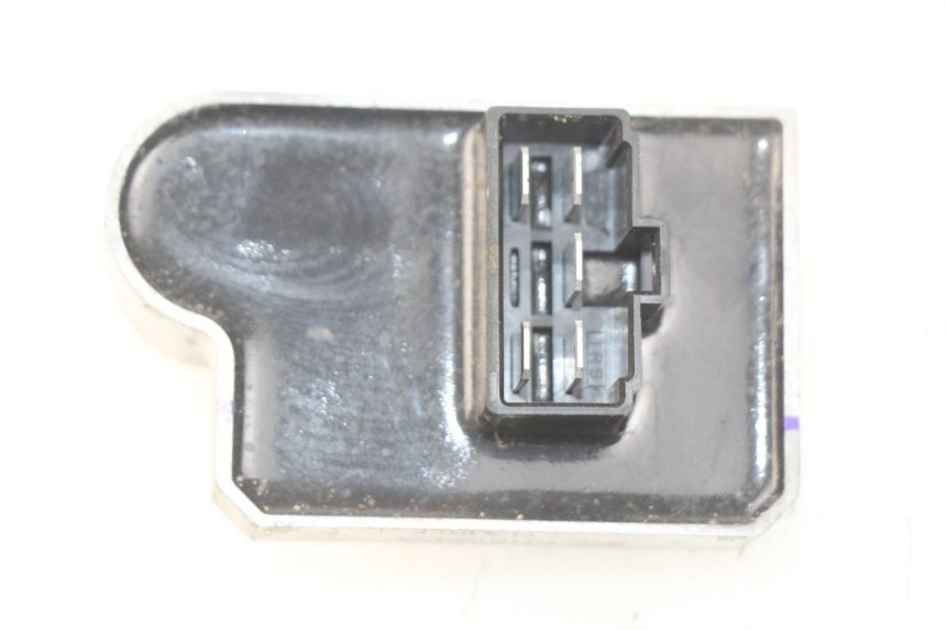 photo de REGLER LICHTMASCHINE HONDA CRF-F CRF F 110 (2019 - 2022) - Zoom auf Gebrauchszustand