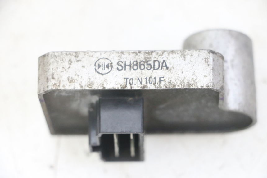 photo de REGLER LICHTMASCHINE HONDA CRF-F CRF F 110 (2019 - 2022) - Detailansicht des Bauteils