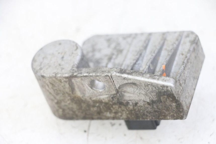 photo de REGLER LICHTMASCHINE HONDA CRF-F CRF F 110 (2019 - 2022) - Zoom auf Gebrauchszustand